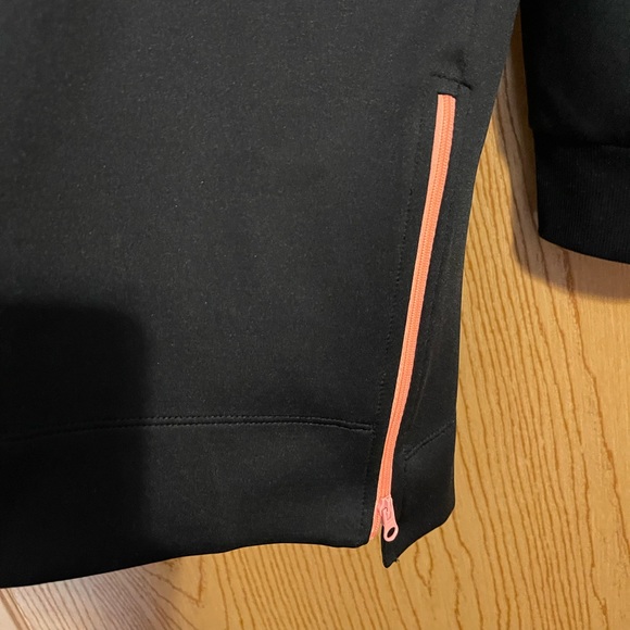 Black crew neck sweatshirt - Picture 3 of 8